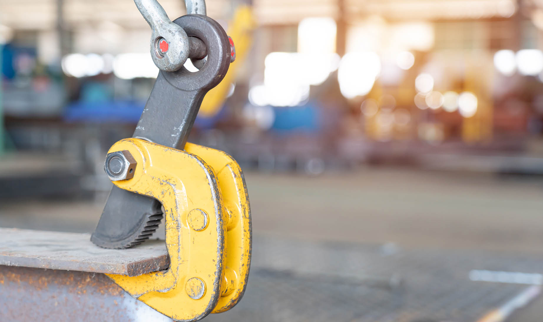 Steel clamp lifting for fabrication work in factory lifting H-Beam with overhead crane  